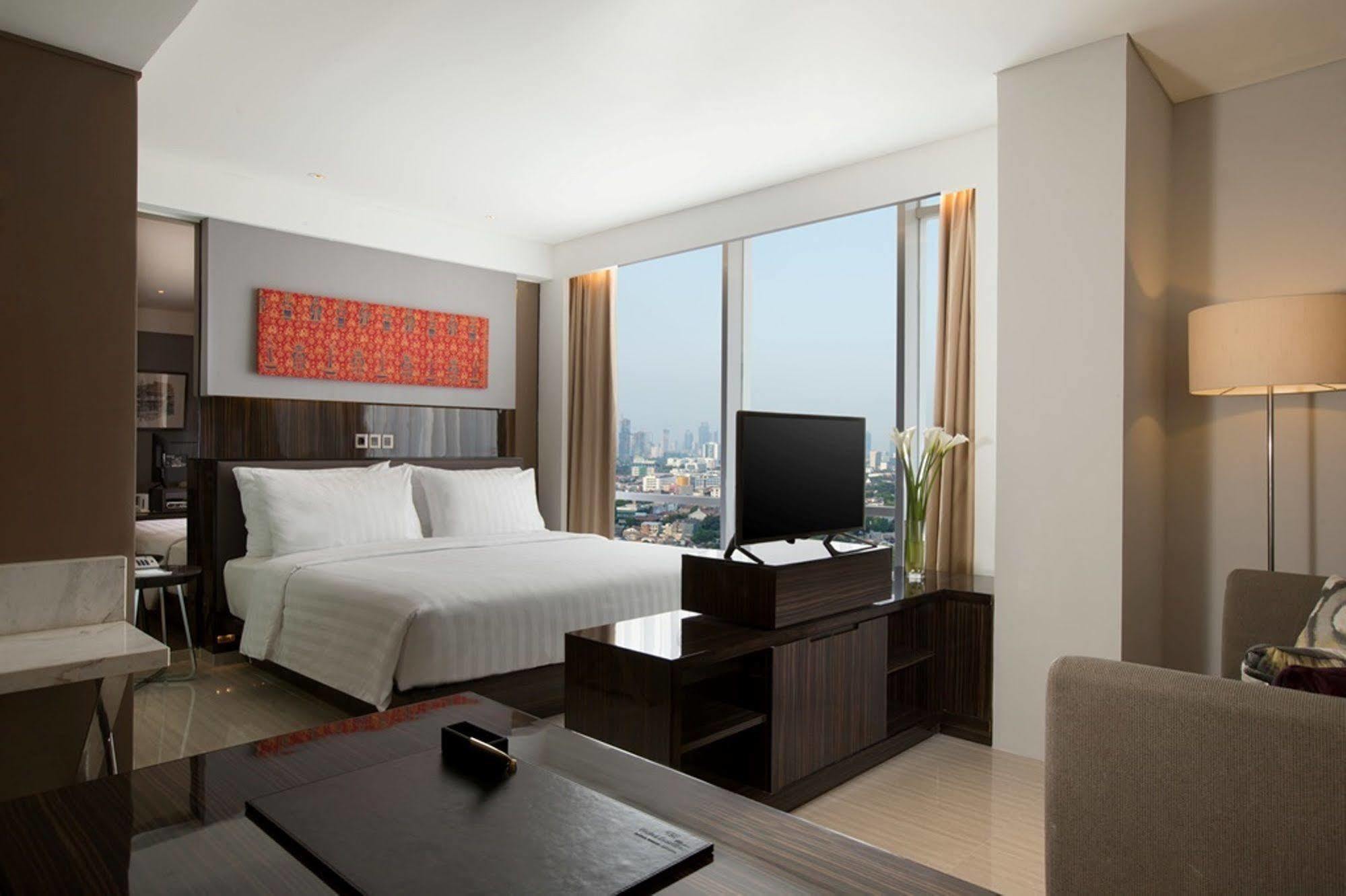 Hotel Santika Premiere Hayam Wuruk Jakarta Exteriör bild