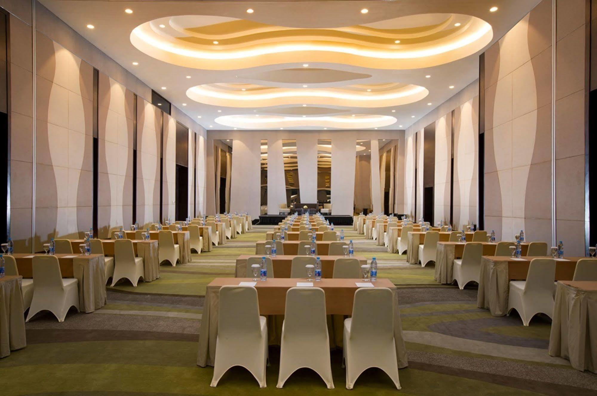 Hotel Santika Premiere Hayam Wuruk Jakarta Exteriör bild