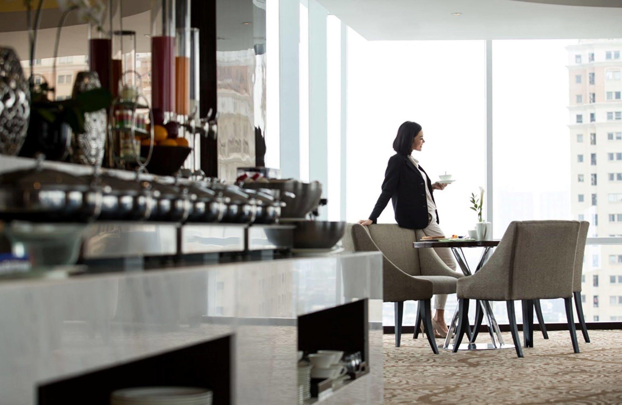 Hotel Santika Premiere Hayam Wuruk Jakarta Exteriör bild